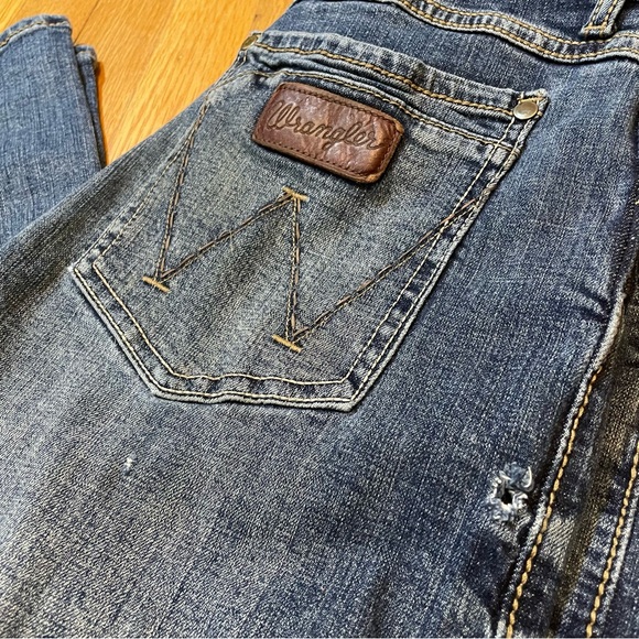 Men’s 30x32 Wrangler retro slim fit jeans - Picture 2 of 6